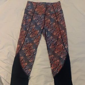 Athleta crop leggings size small